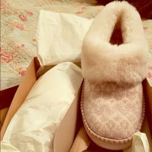 Ugg Icelandic Slippers Women’s Size 12